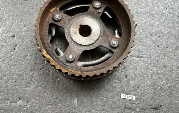 Mitsubishi Pajero Camshaft pulley/ VANOS MD094060