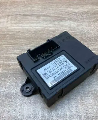 Ford Mondeo MK IV Door control unit/module 7G9T14B534AE 0507917400