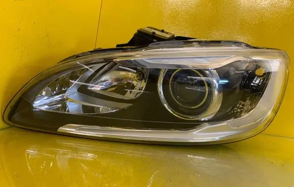 Volvo V60 Headlight/headlamp 31420261