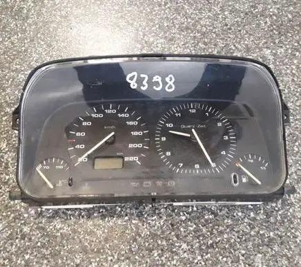 Volkswagen Golf III Speedometer (instrument cluster) 1H6919033L 87001262