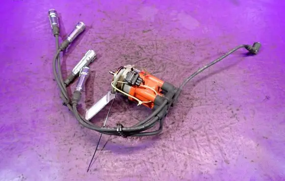 Skoda Felicia II Spark distributor 0237521061