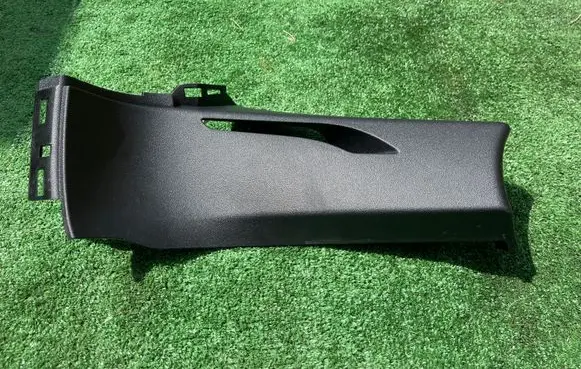 Tesla Model S (D) pillar trim (bottom) 102473000A