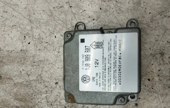 Skoda Octavia Mk1 (1U) Airbag control unit/module 1J0909607 45980312 5WK4199