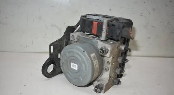 Audi A3 S3 8V ABS Pump 5Q0907379AK 5Q0614517AL