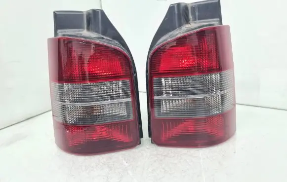 Volkswagen Transporter - Caravelle T5 Rear/tail lights 11A576LC 11A575LC 7H0945257A