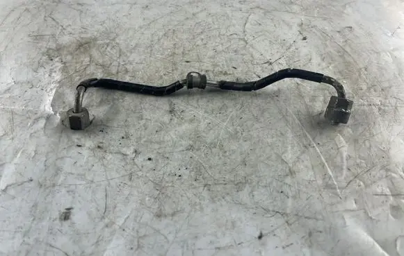 Jaguar XJ X351 Fuel injector supply line/pipe 