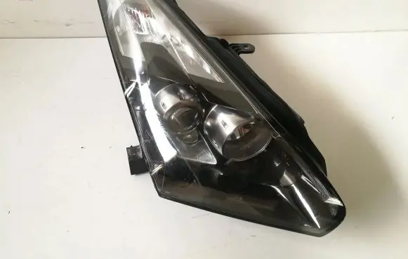 Nissan GT-R Headlight/headlamp 10063954