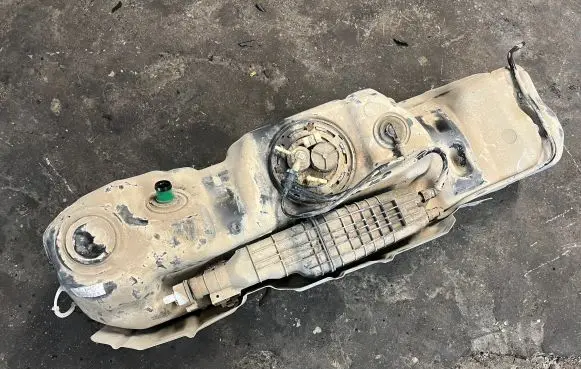 Dodge RAM Fuel tank P68454415AC