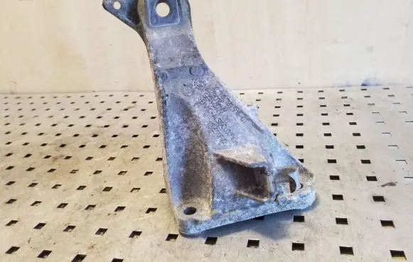 BMW X1 E84 Engine mounting bracket 2211678191601