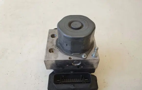 Mercedes-Benz B W246 W242 ABS Pump 0004313700