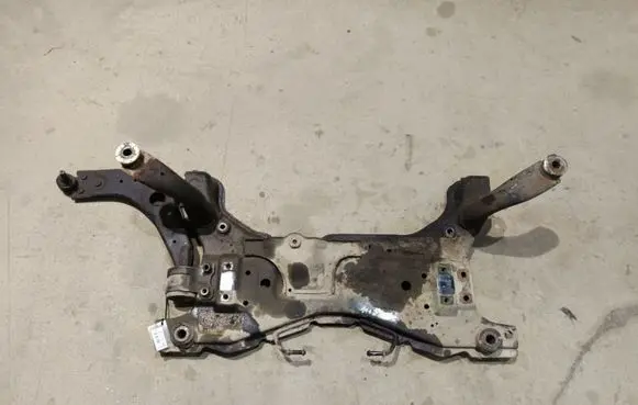 Ford C-MAX I Front subframe 