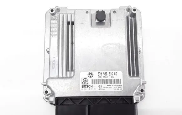 Volkswagen Transporter - Caravelle T5 Engine control unit/module 070906016CG 0281012911