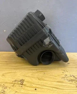 Air filter box