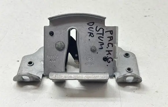Chrysler Pacifica Sliding door lock 68185985AC I120101