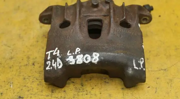 Volkswagen Multivan T4 Front brake caliper