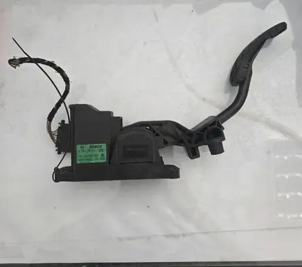 Volkswagen New Beetle Accelerator throttle pedal 0280752211 1J2721503C 191300150