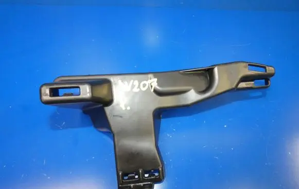 Mercedes-Benz E C207 W207 Front bumper mounting bracket A2078850816