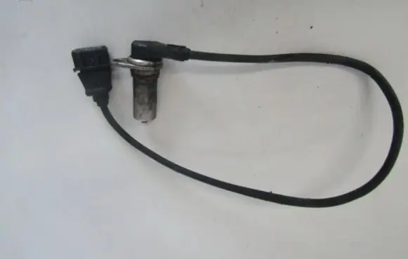 Audi A3 S3 8L Crankshaft position sensor 038907319
