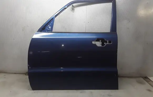 Mitsubishi Pajero Front door