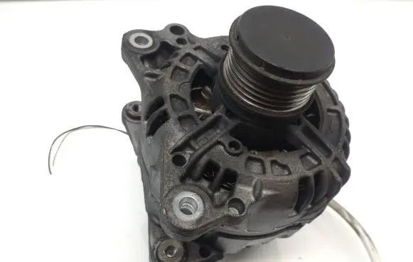 Mitsubishi Grandis Generator/alternator 0124525525