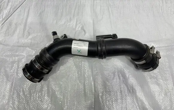 Jeep Wrangler Intercooler hose/pipe 68283405AA