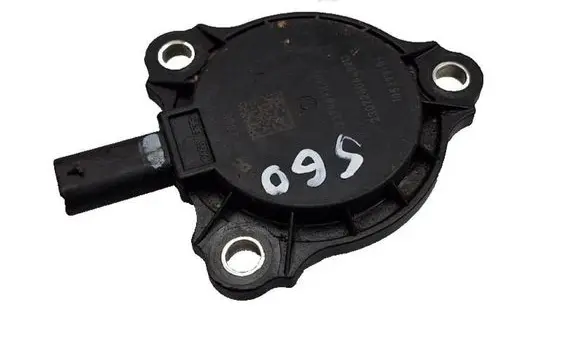 Mercedes-Benz S W220 Camshaft speed sensor A2761560790