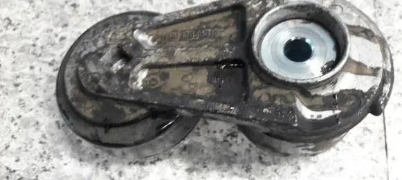 Opel Karl Timing belt tensioner 12656315