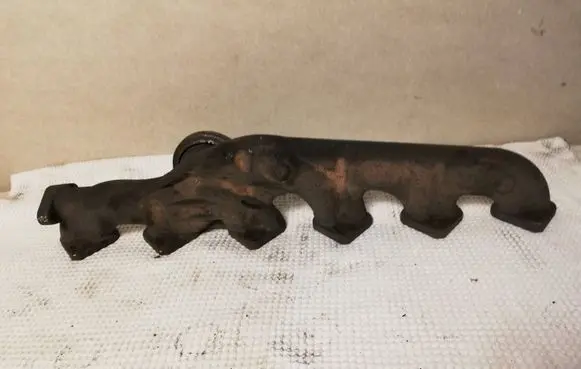 BMW 7 E65 E66 Exhaust manifold