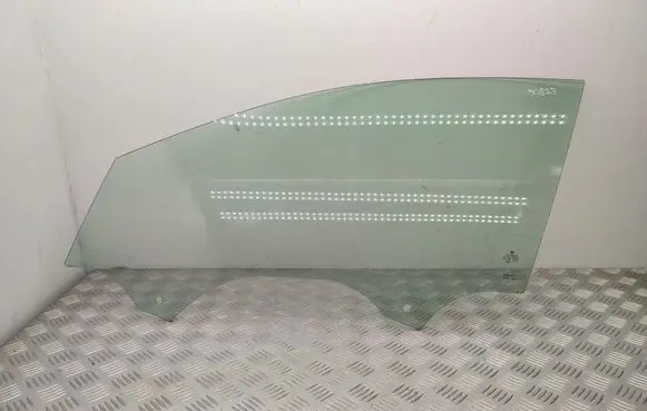 Volkswagen Golf VII Front door window glass four-door 43R001025 5G4845201B