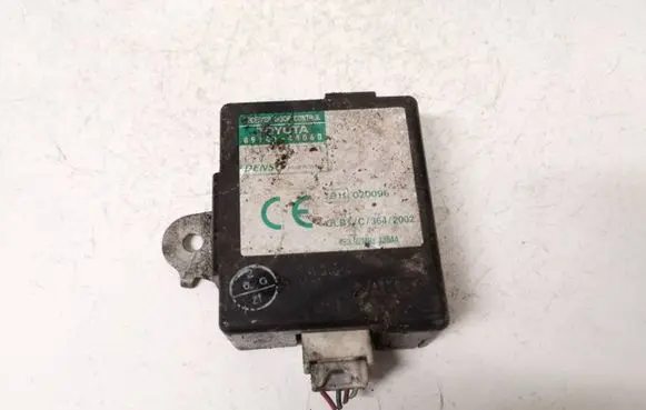Toyota Avensis Verso Door control unit/module 8974144060 89741-44060