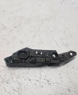 Volkswagen Golf VII Front bumper mounting bracket