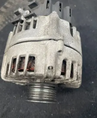 BMW 5 F10 F11 Generator/alternator 7807187 411015957 FG23S011