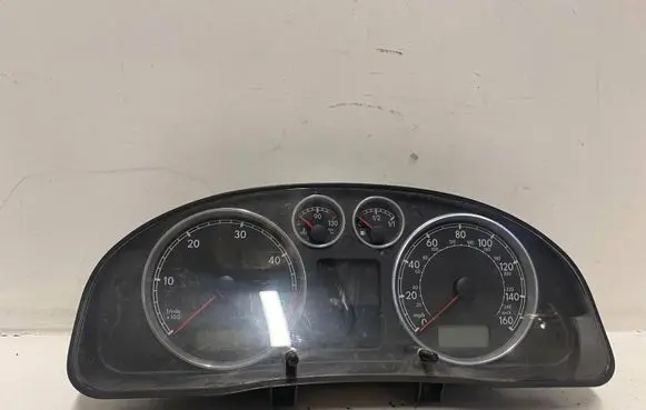 Volkswagen PASSAT B5.5 Speedometer (instrument cluster) 3B0920927A 260203142126 VWZ7Z0C7172625