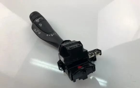 Volvo XC90 Indicator stalk 31674103