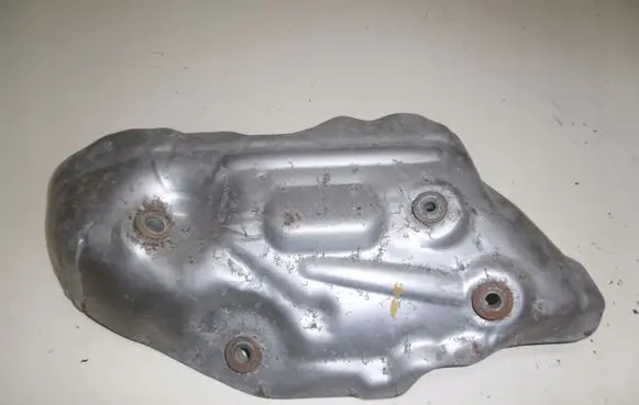 Infiniti Q70 Y51 Heat shield in engine bay 165901PM4A