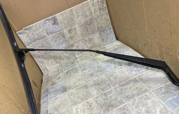 Peugeot 407 Front wiper blade arm 74560