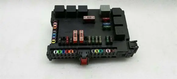 Mercedes-Benz CL C216 Fuse module A2215450801
