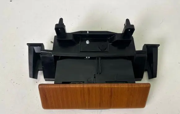 Land Rover Discovery 4 - LR4 Car ashtray AH22048A02A