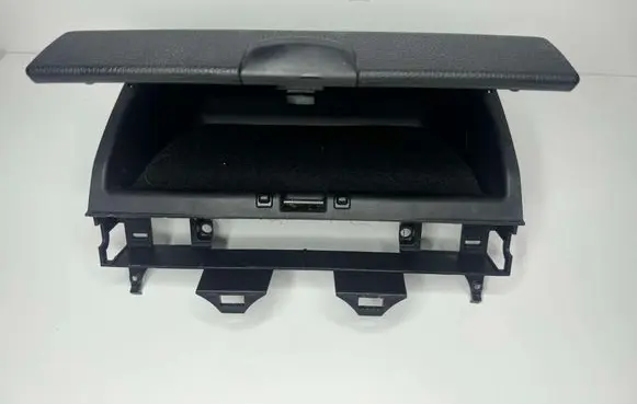 Mazda 6 Dashboard storage box/compartment GJ6A6G0245A