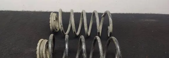 Opel Corsa E Rear coil spring 