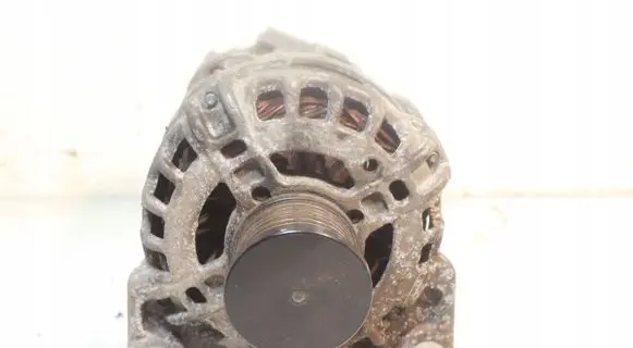 Renault Clio IV Generator/alternator 