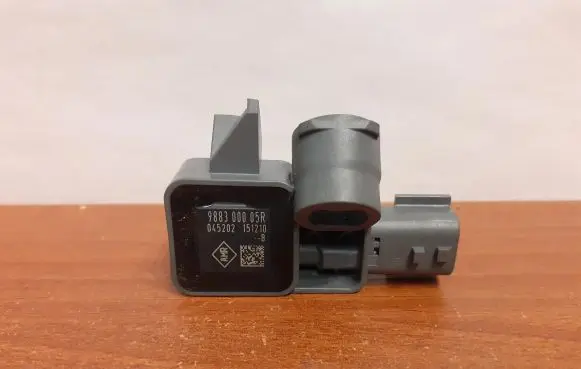 Renault Scenic III - Grand scenic III Airbag deployment crash/impact sensor 988300005R 6582
