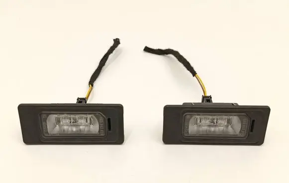 Audi Q5 SQ5 Number plate light A046341 4G0943021