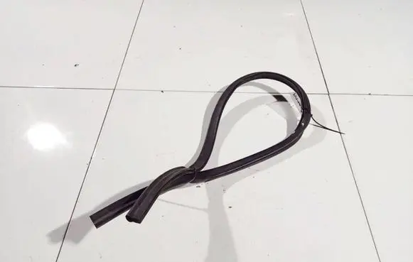 Audi A6 S6 C5 4B Rubber seal front coupe door 