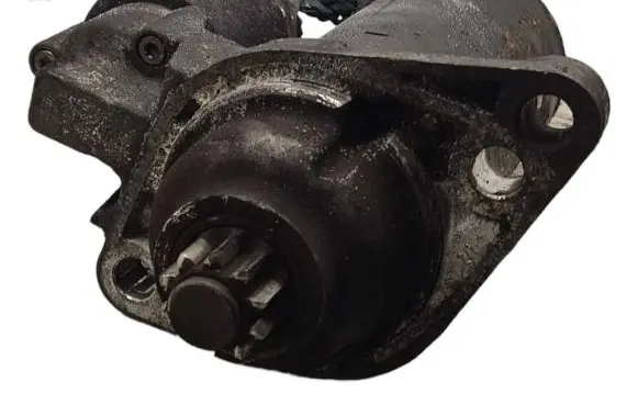 Volkswagen Touran I Starter motor 005831311