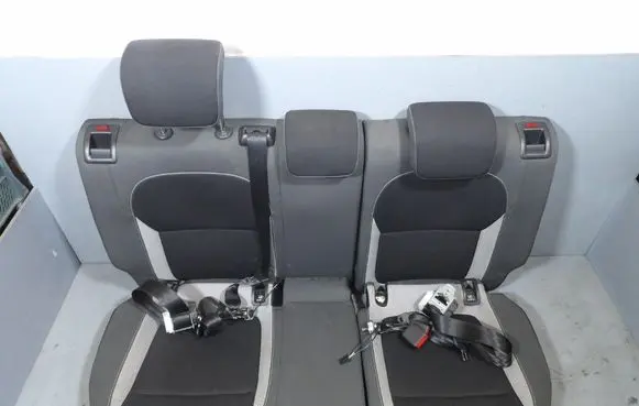 Skoda Fabia Mk3 (NJ) Second row seats 