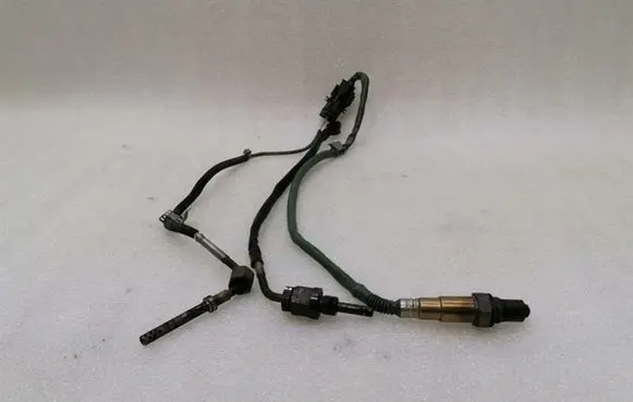 Mercedes-Benz E C207 W207 Exhaust gas temperature sensor A0081532728
