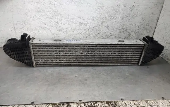 Mercedes-Benz C W204 Intercooler radiator A2045000100