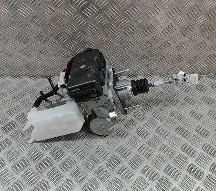 Toyota Sienna XL40 IV Brake booster 4720045010