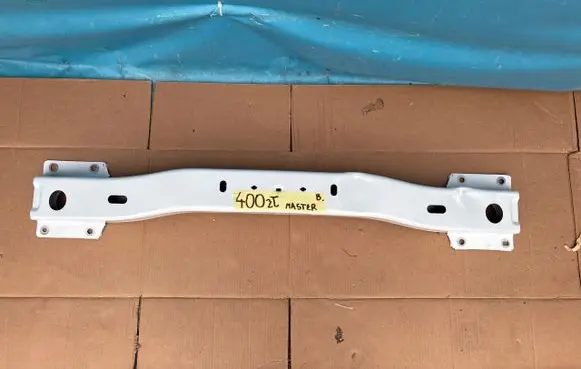 Nissan NV400 Front bumper support beam 8200747533D